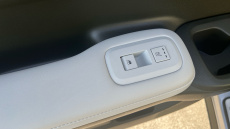 Hyundai SANTA FE 1.6 TGDi Plug-in Hybrid Ultimate 5dr 4WD Auto Estate